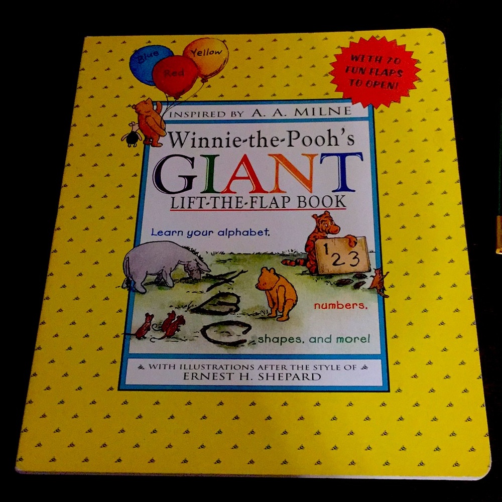 Giant Winnie the Pooh Lift the Flap Book